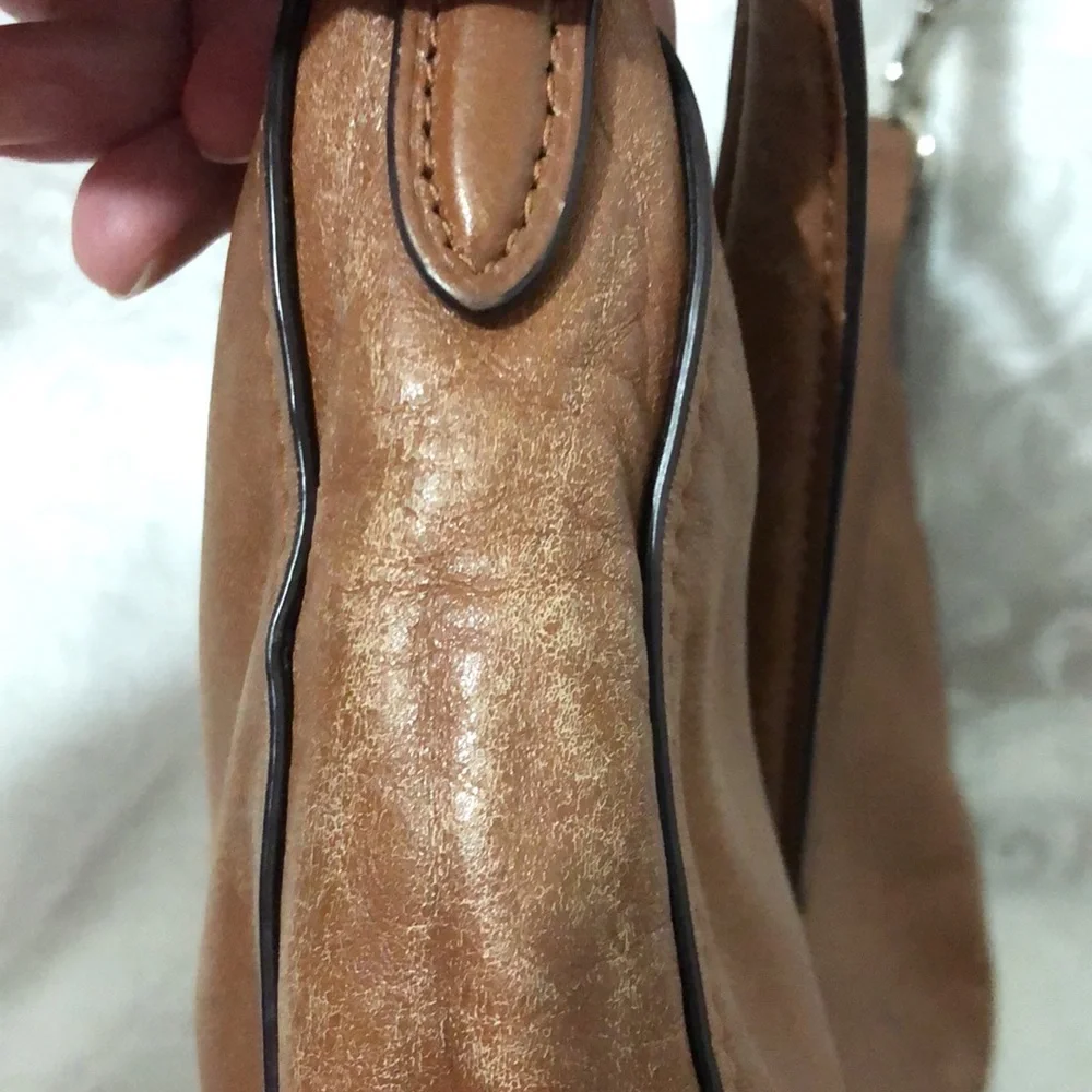 Coach Chelsea Leather Chestnut Shoulder Crossbody Bag.  Great Used Condition. - Picture 16 of 16